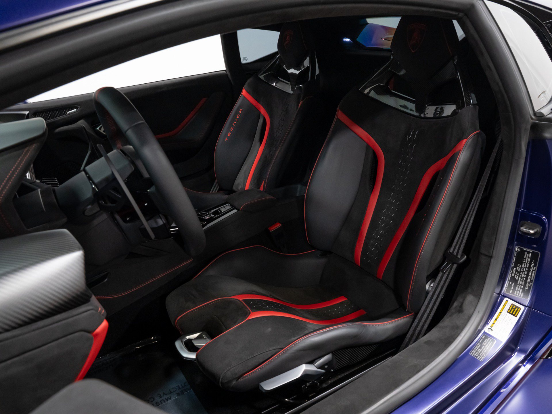 Used 2024 Lamborghini Huracan Tecnica RWD image 36