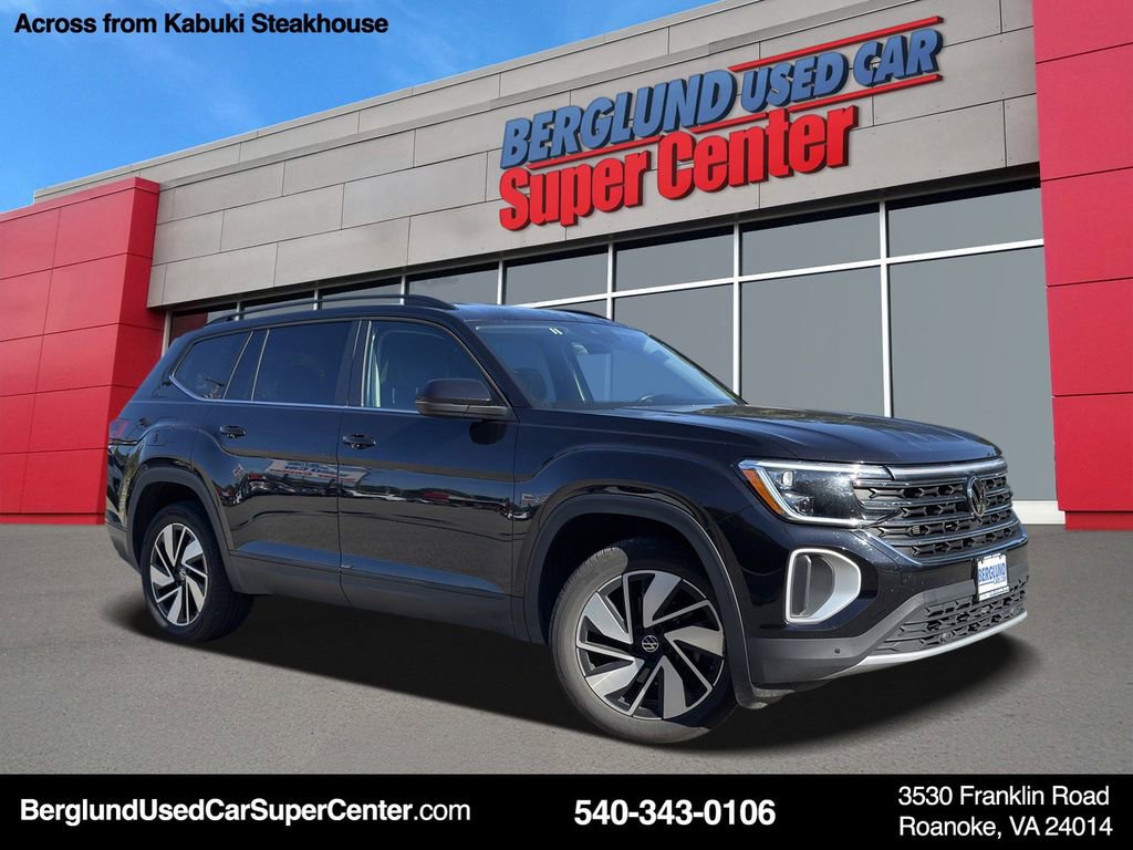 Used 2025 Volkswagen Atlas SE image 1