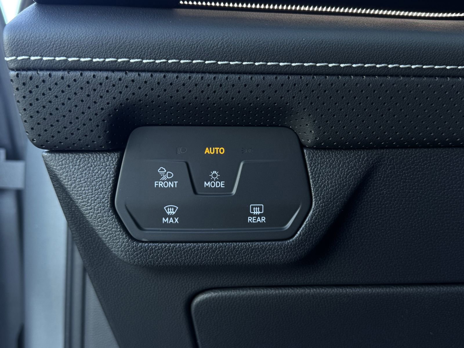 New 2026 Volkswagen Atlas SEL Premium R-Line image 22