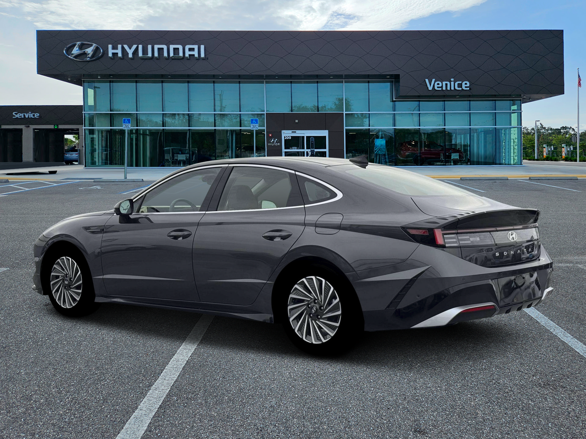 New 2026 Hyundai Sonata Limited FWD image 4