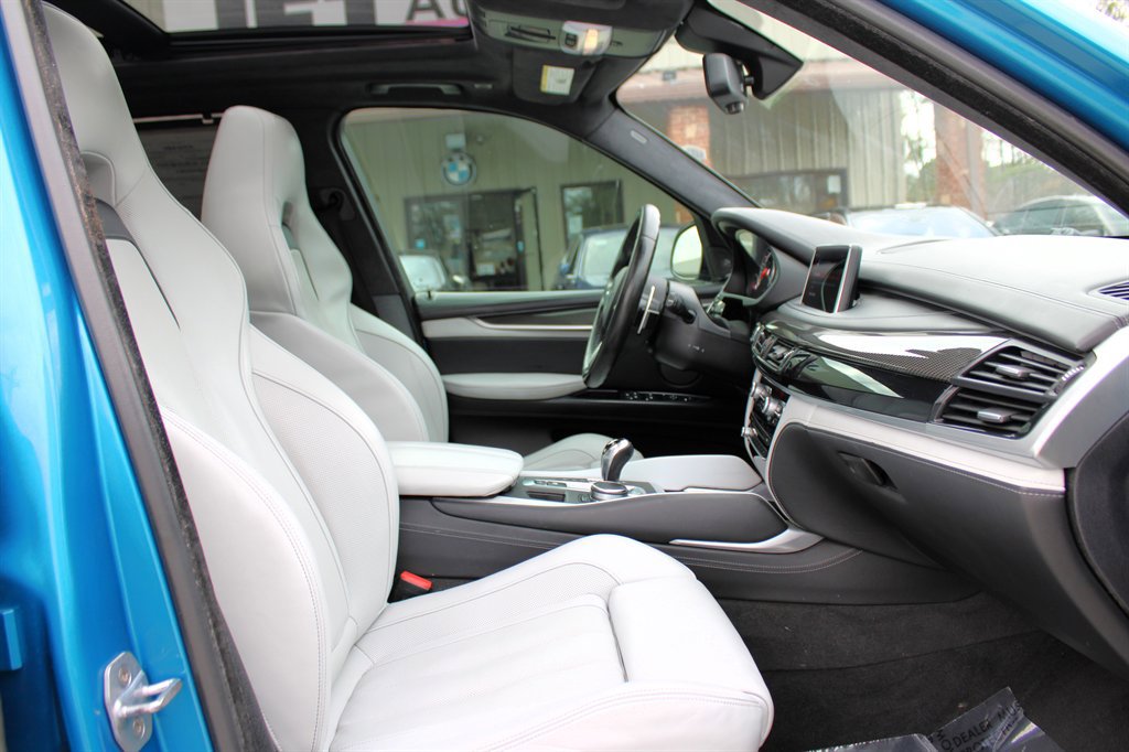 Used 2018 BMW X5 M w/ Executive Package image 15