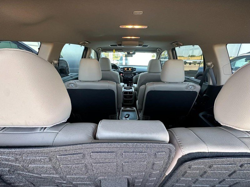 Used 2021 Honda Pilot Touring image 18