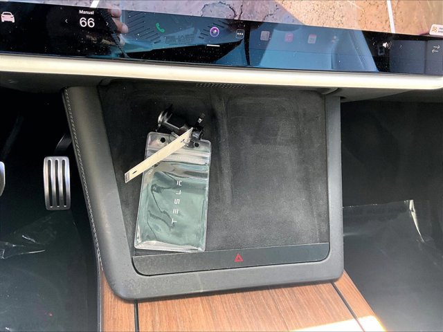 Used 2023 Tesla Model X AWD/4WD image 24