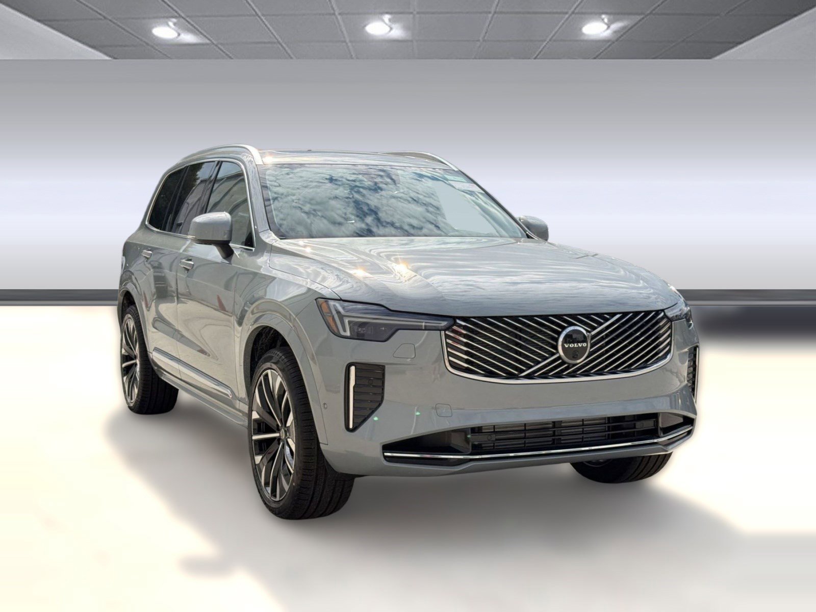 New 2026 Volvo XC90 T8 Plus w/ Protection Package AWD/4WD image 7