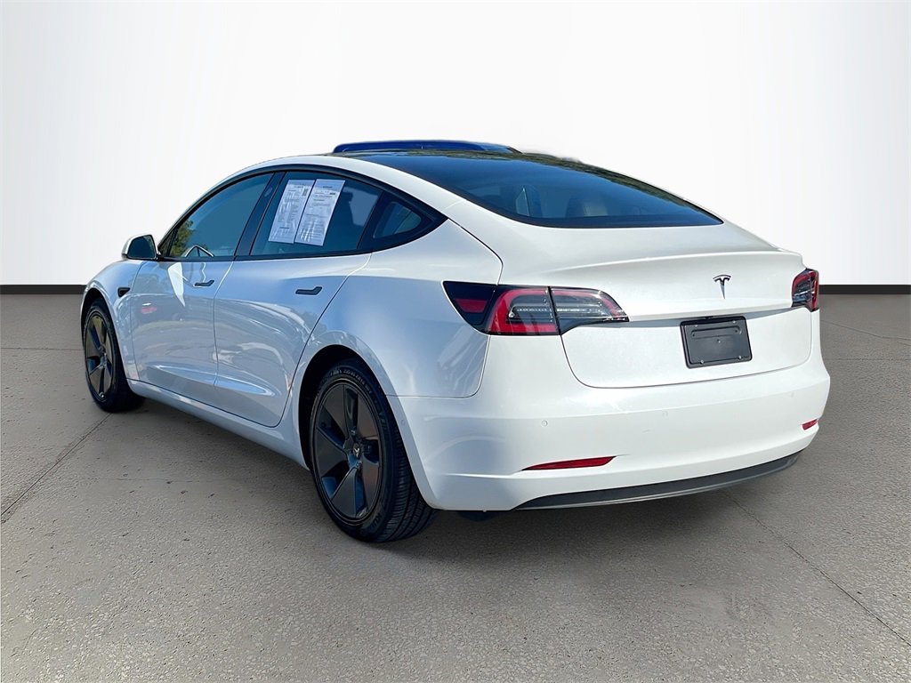 Used 2021 Tesla Model 3 Standard Range Plus image 5