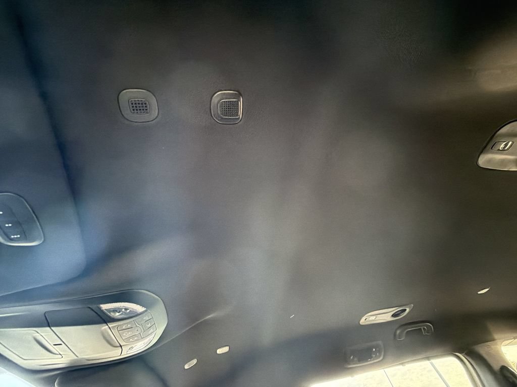 New 2026 Chrysler Pacifica Select FWD image 16