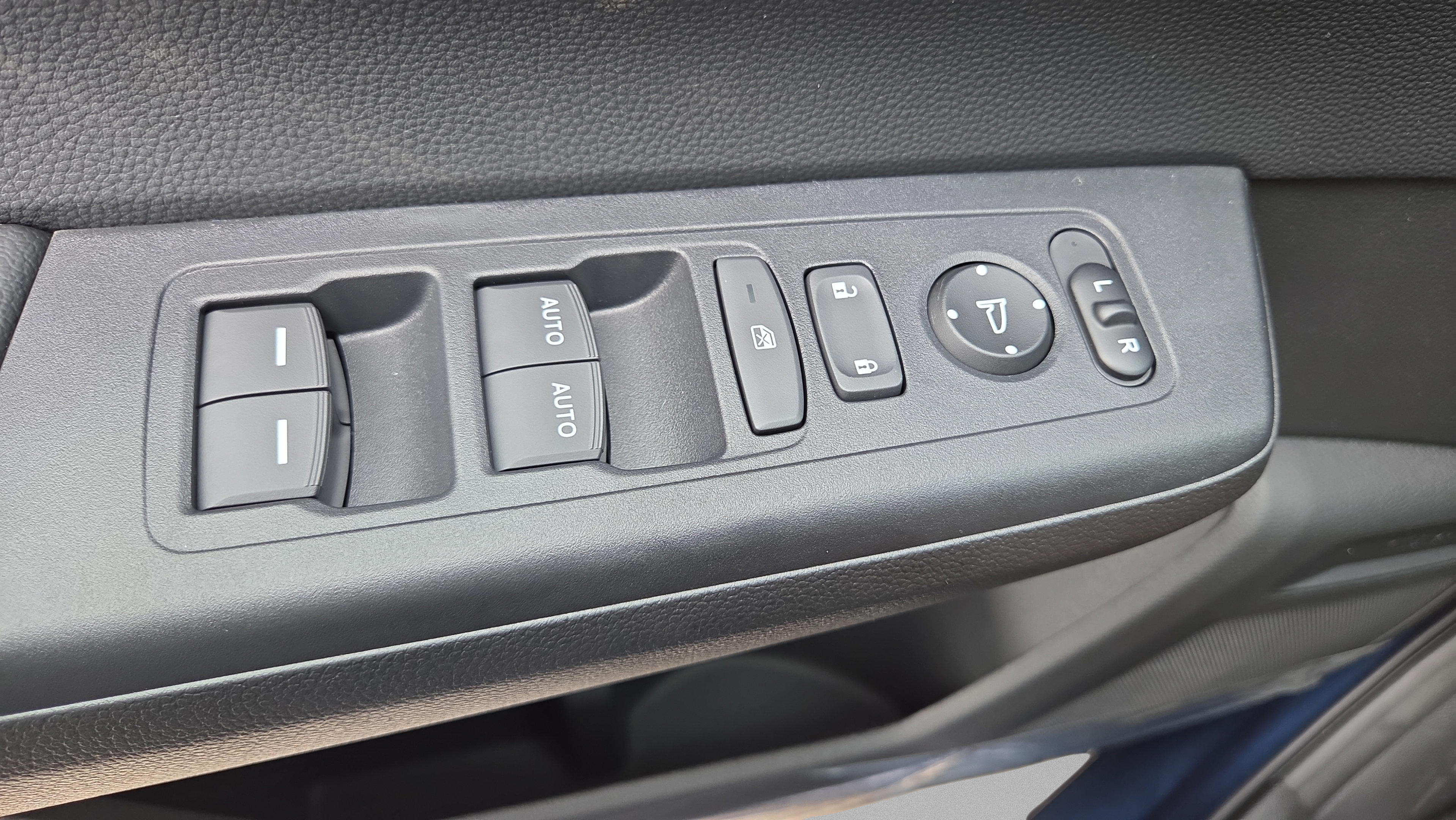 New 2026 Honda CR-V TrailSport image 33