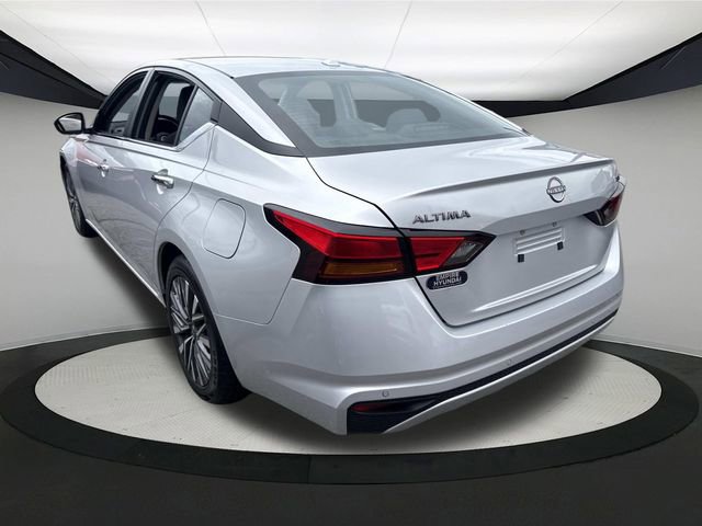 Used 2024 Nissan Altima 2.5 SV image 11