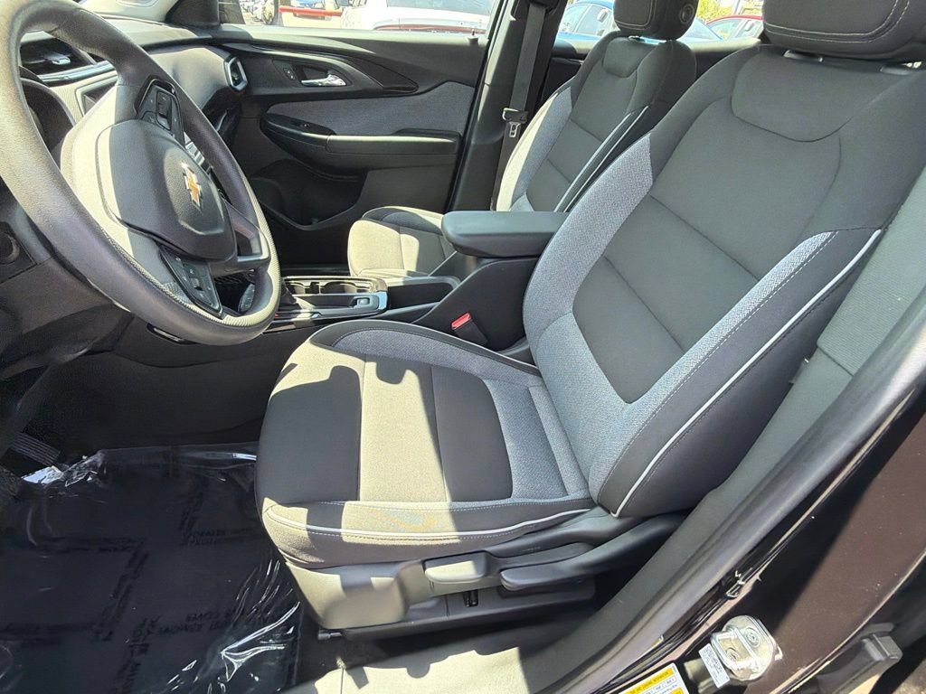 Used 2023 Chevrolet TrailBlazer LS FWD image 20