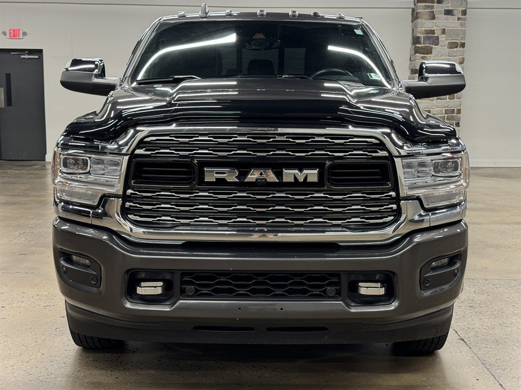 Used 2019 RAM 3500 Limited AWD/4WD image 2