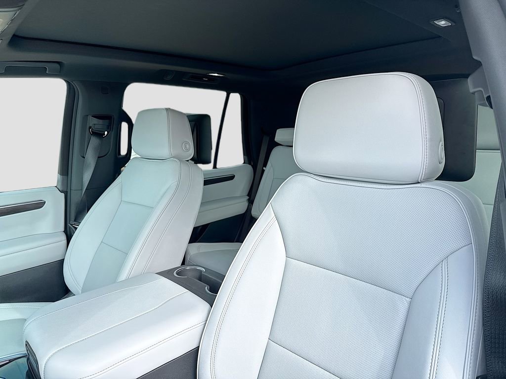 Used 2025 Chevrolet Tahoe Premier image 13