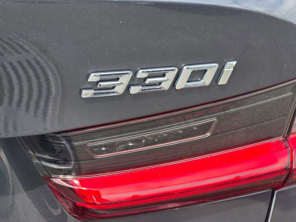 Used 2019 BMW 330i Sedan w/ Premium Package RWD image 14