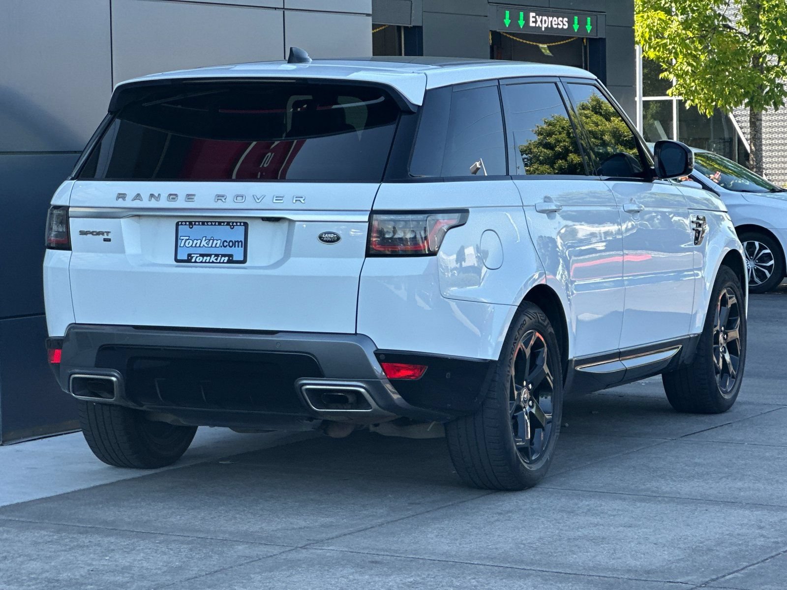 Used 2020 Land Rover Range Rover Sport HSE AWD/4WD image 3