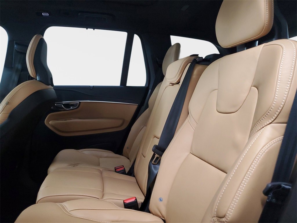 Used 2025 Volvo XC90 T8 Ultra w/ Protection Package Premier image 27
