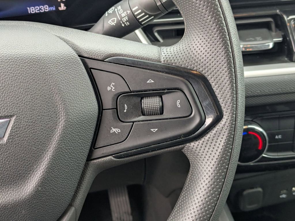 Used 2025 Chevrolet TrailBlazer LT image 19