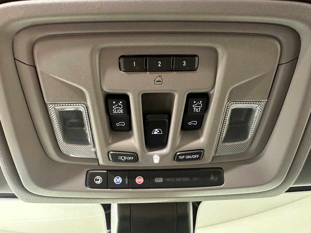 Used 2020 GMC Sierra 1500 SLT w/ SLT Premium Plus Package AWD/4WD image 21