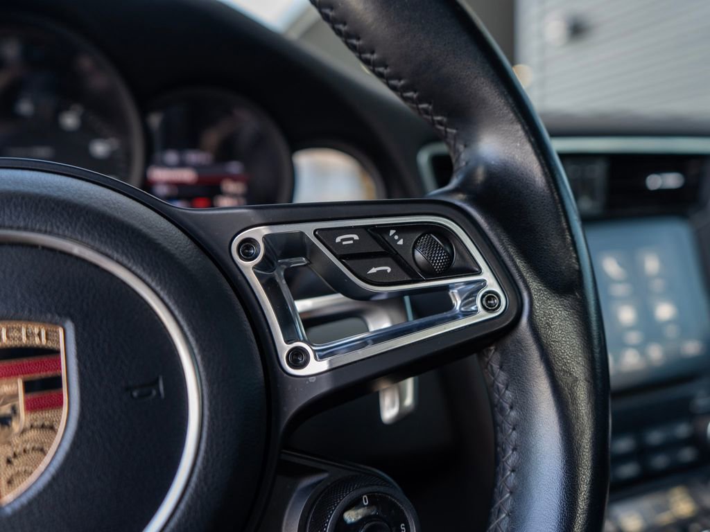 Used 2017 Porsche 911 Carrera S image 21