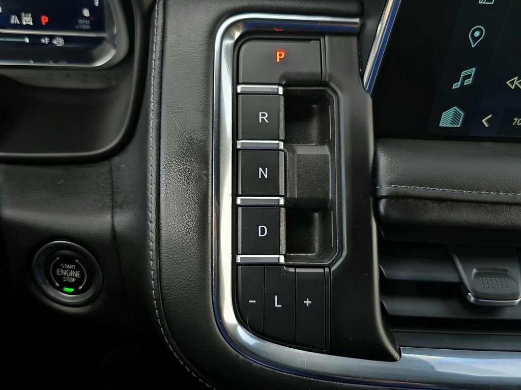 Used 2023 Chevrolet Tahoe Z71 AWD/4WD image 11