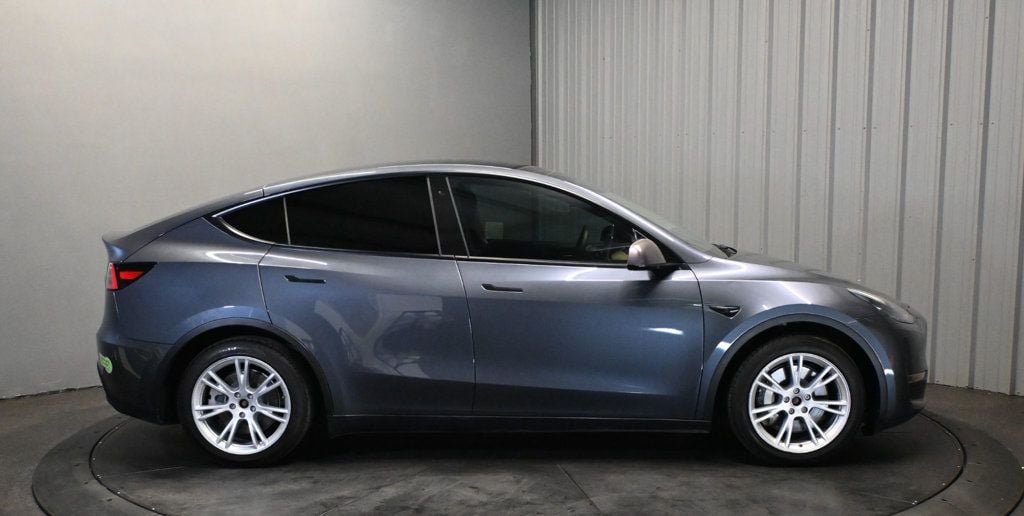Used 2020 Tesla Model Y Long Range AWD/4WD image 4