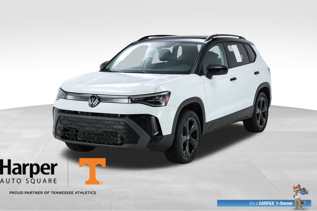 Used 2025 Volkswagen Taos SE image 1