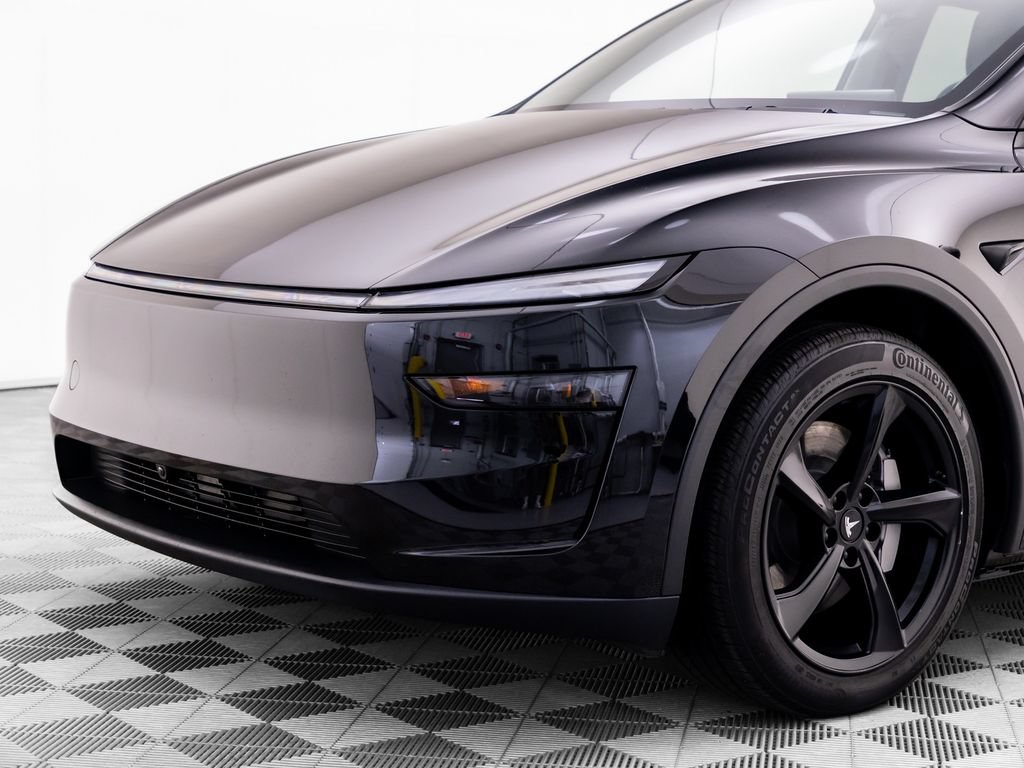 Used 2026 Tesla Model Y Long Range AWD/4WD image 36