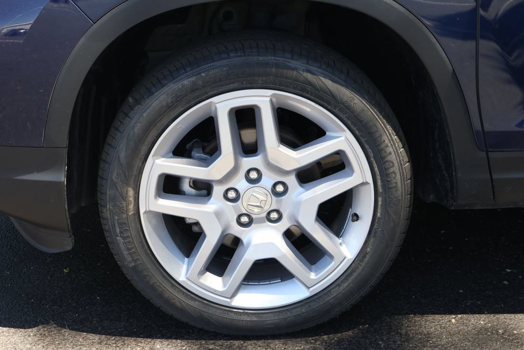 Used 2024 Honda Passport EX-L image 11