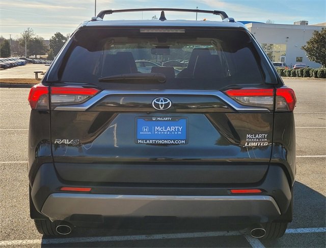 Used 2019 Toyota RAV4 Limited image 6