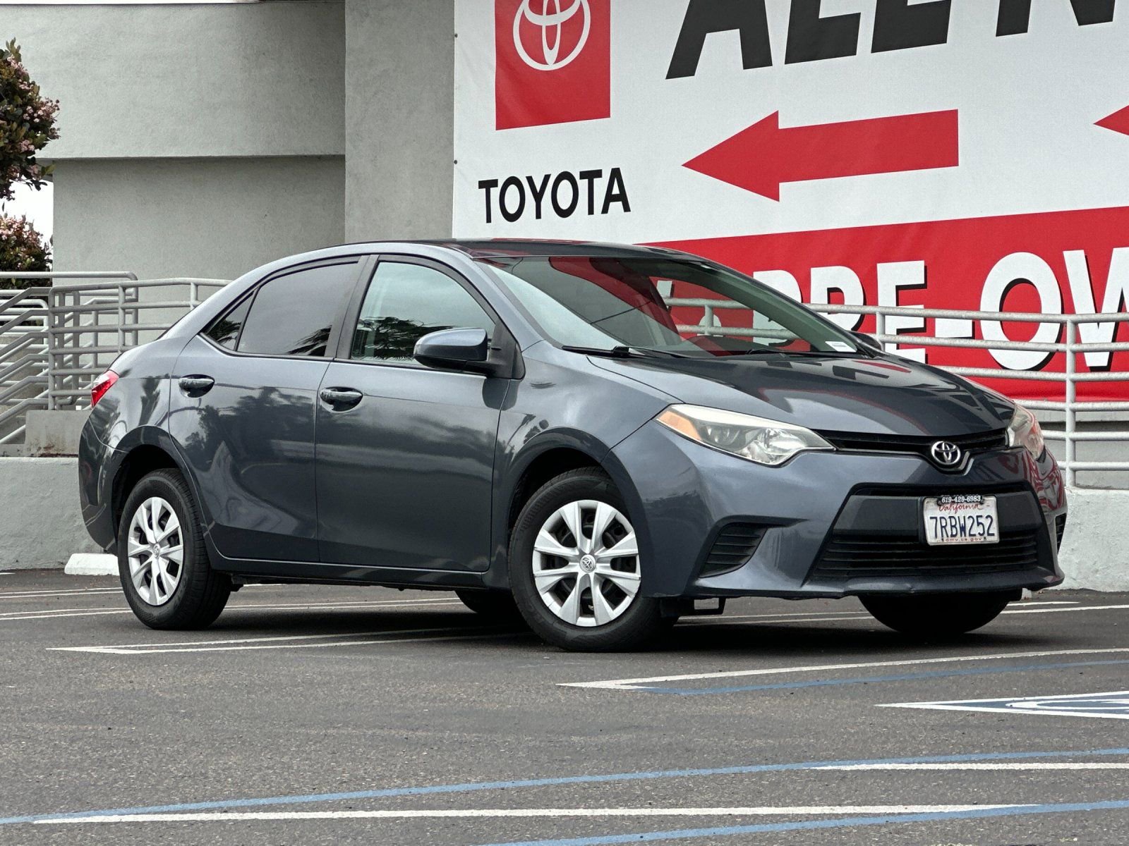 Used 2016 Toyota Corolla L image 8