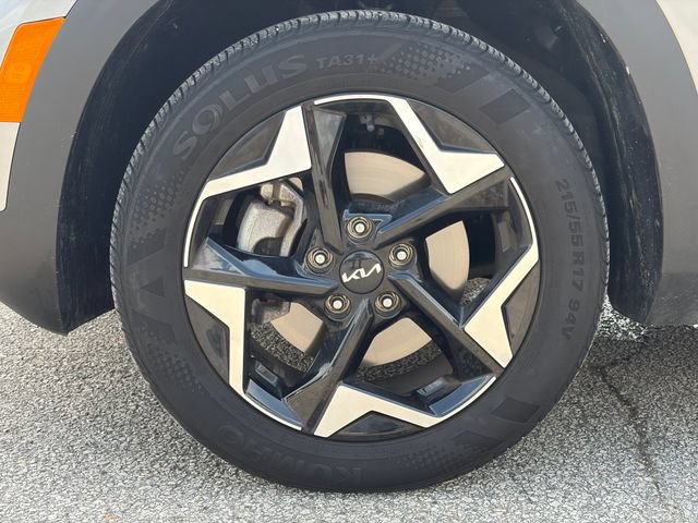 Used 2024 Kia Seltos EX AWD/4WD image 5