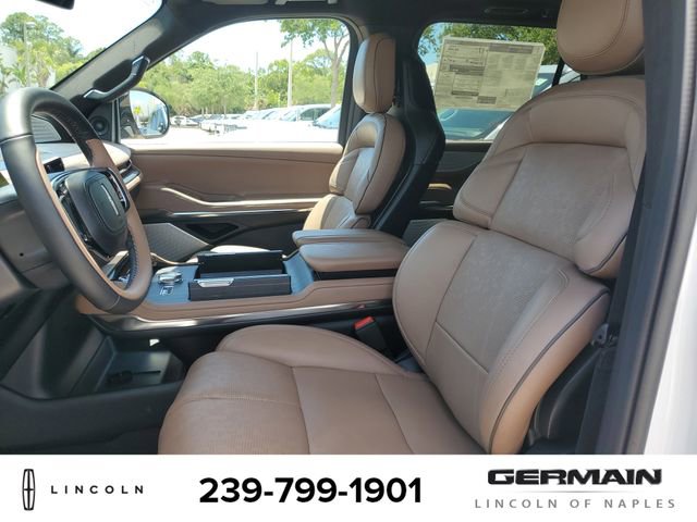 New 2026 Lincoln Navigator L Black Label AWD/4WD image 18