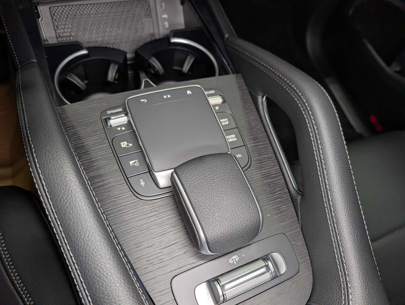 New 2027 Mercedes-Benz GLS 450 4MATIC image 25