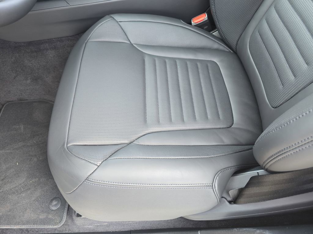 New 2026 Land Rover Range Rover Sport SV image 30