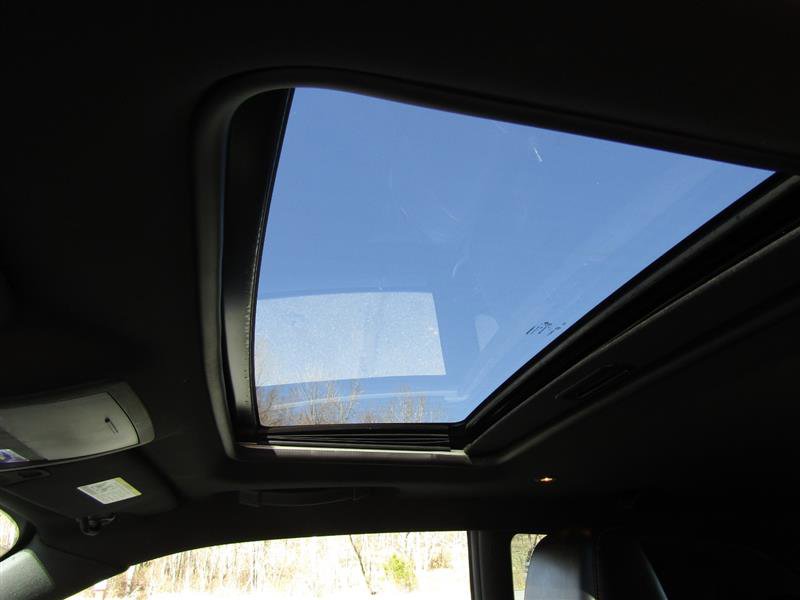 Used 2015 Dodge Challenger SXT Plus w/ Driver Convenience Group image 26