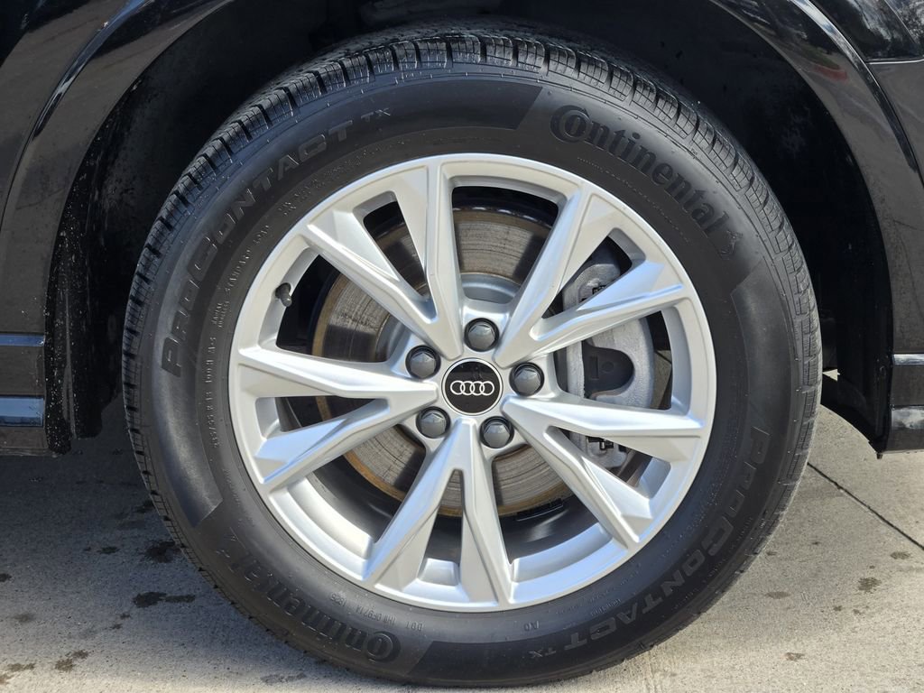 Certified 2023 Audi Q3 2.0T Premium Plus w/ Premium Plus Package image 16