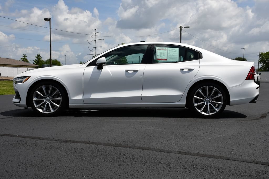 Used 2019 Volvo S60 T5 Momentum w/ Premium Package FWD image 4