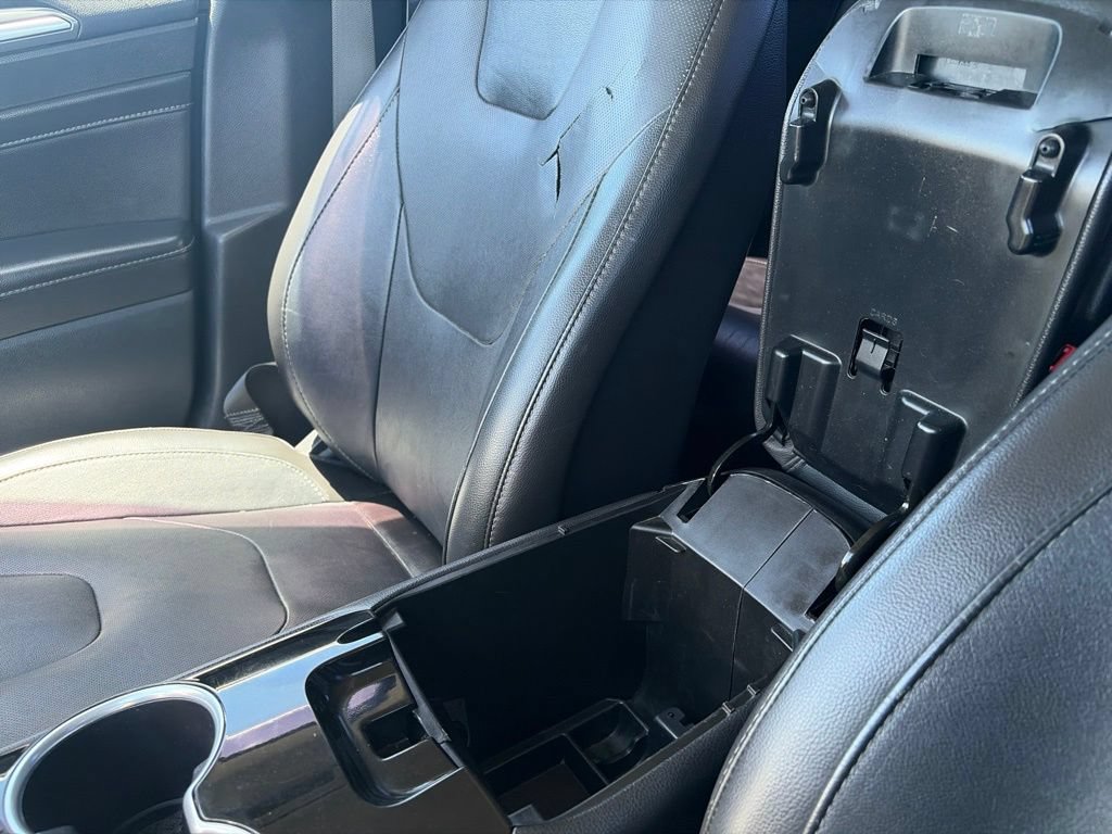 Used 2016 Ford Fusion Titanium FWD image 31