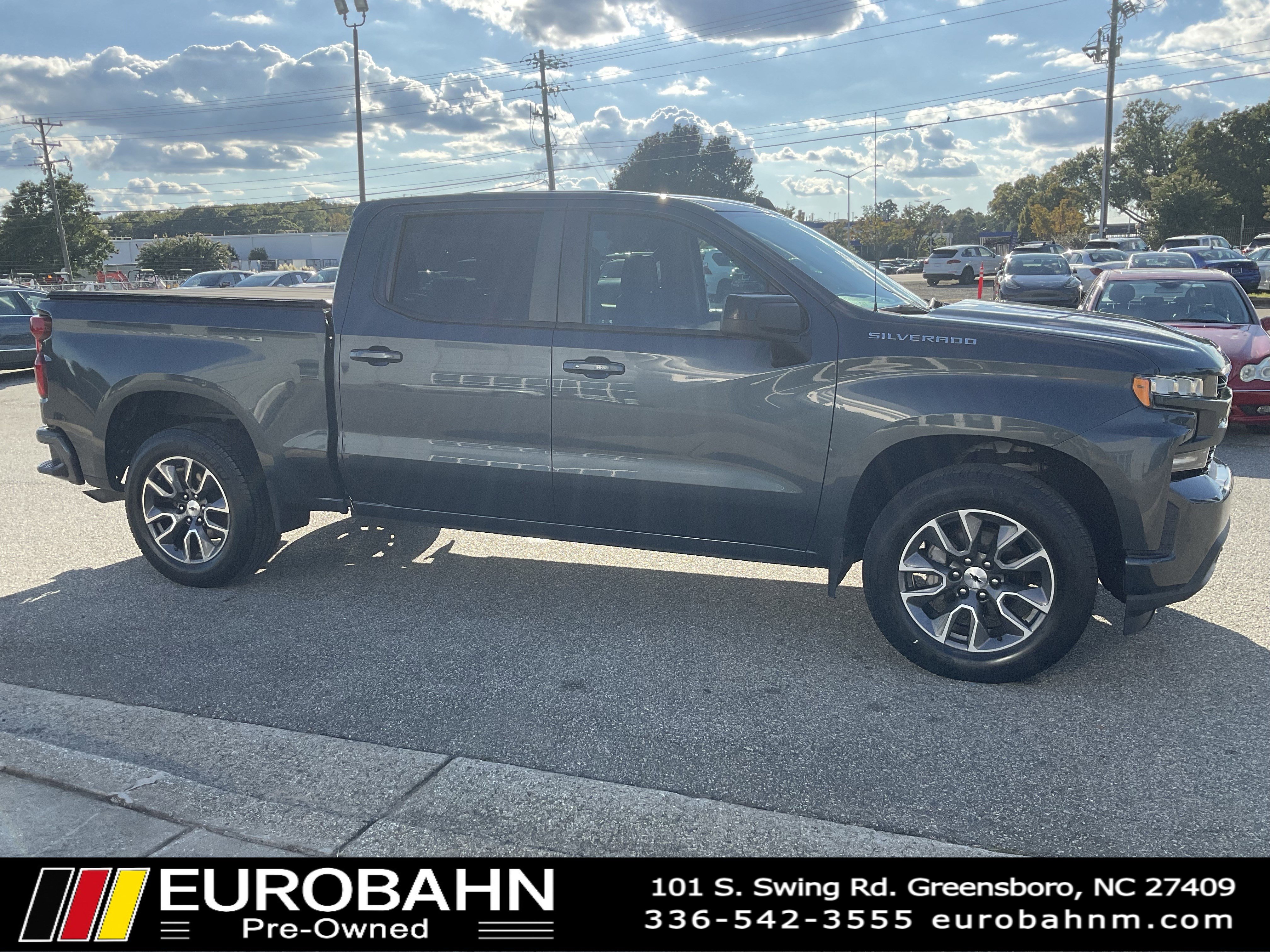 Used 2020 Chevrolet Silverado 1500 RST w/ RST Value Package image 27