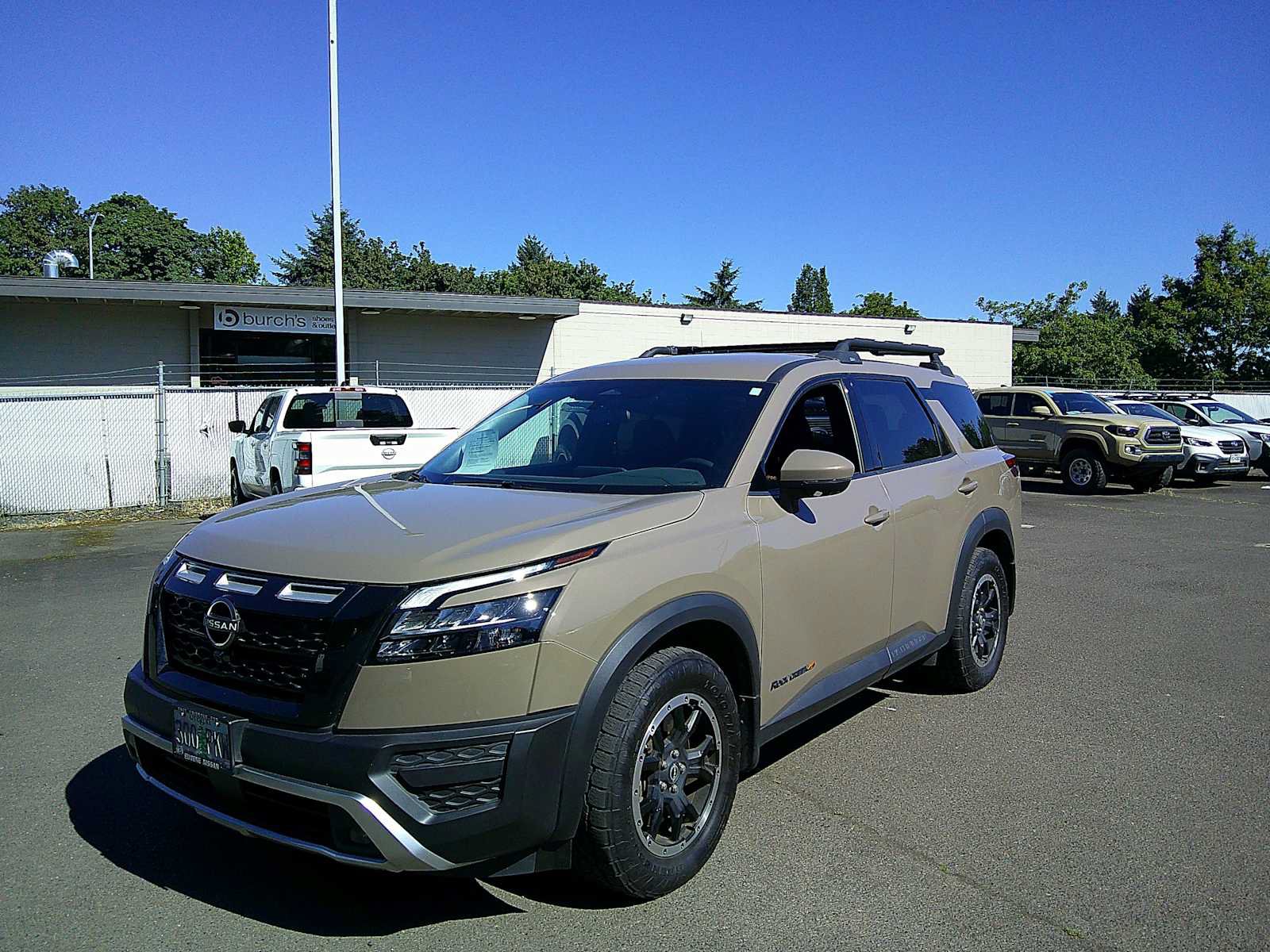 Used 2023 Nissan Pathfinder Rock Creek AWD/4WD video 1