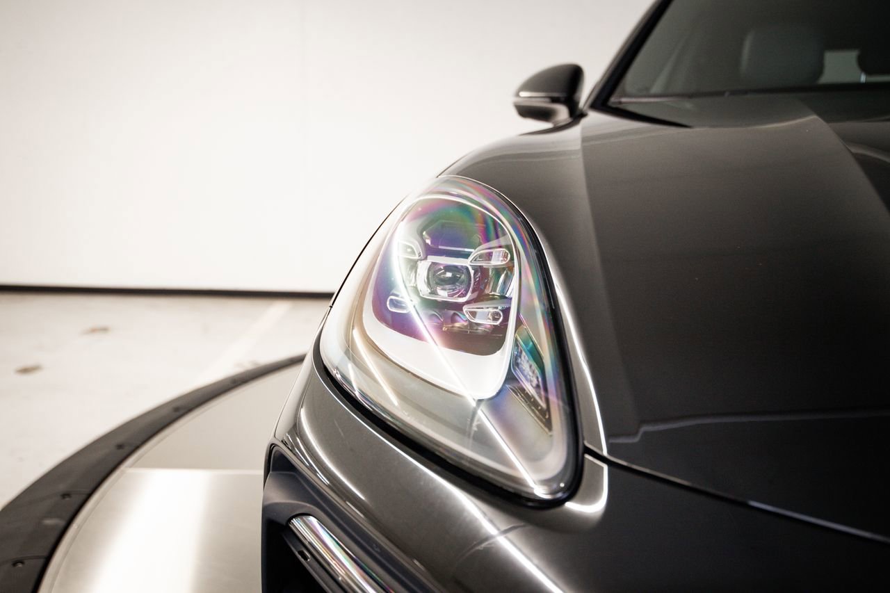Certified 2023 Porsche Cayenne Coupe AWD/4WD image 13