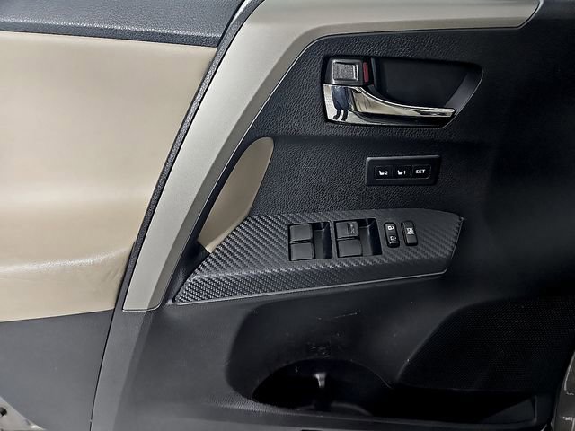 Used 2015 Toyota RAV4 Limited w/ Technology Package image 12