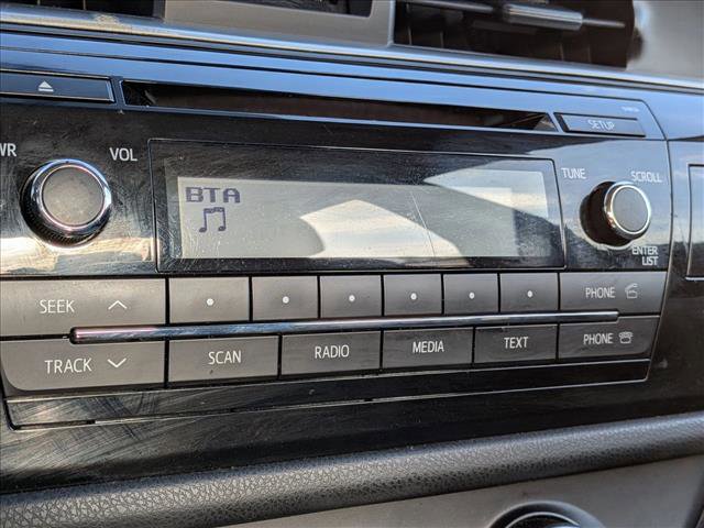 Used 2015 Toyota Corolla L image 7