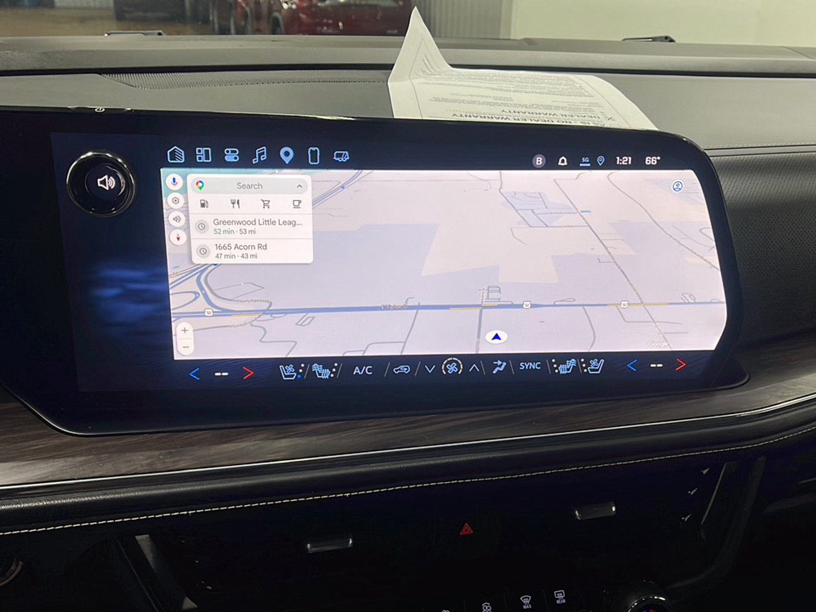 Used 2025 Chevrolet Suburban Premier AWD/4WD image 9