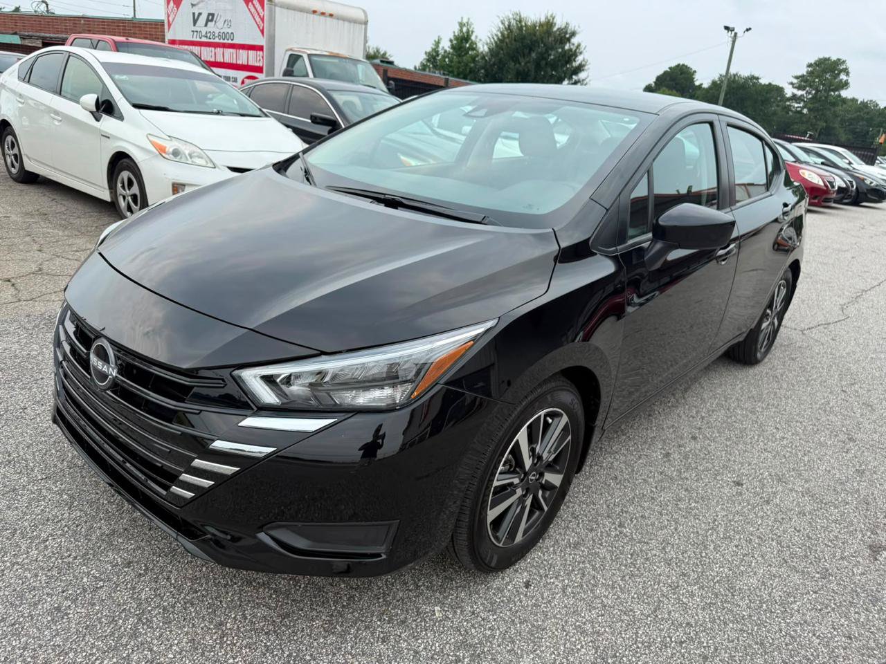 Used 2025 Nissan Versa SV w/ Trunk Package