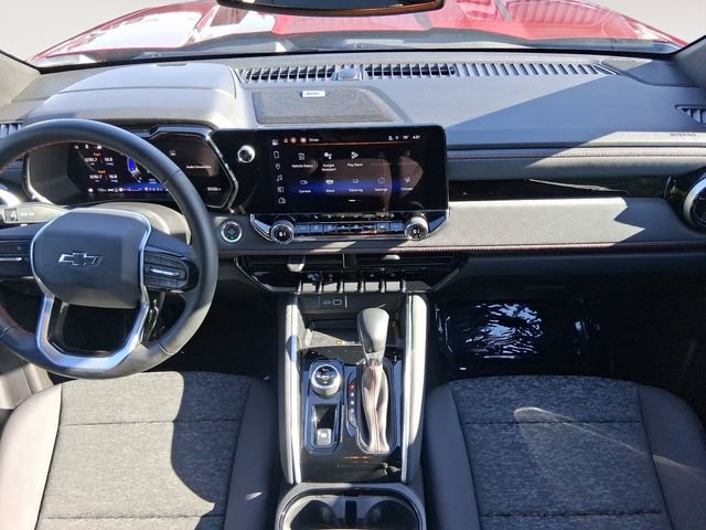 Used 2025 Chevrolet Colorado Z71 w/ Technology Package image 11