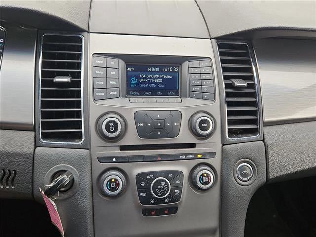 Used 2016 Ford Taurus SEL FWD image 14