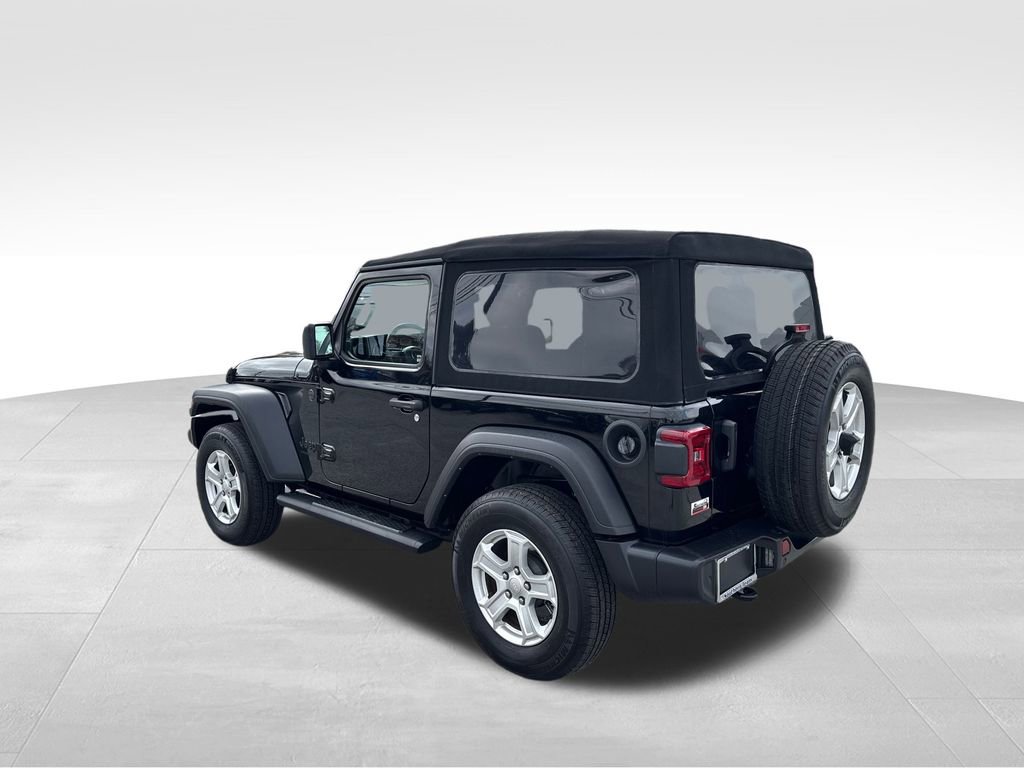 Used 2022 Jeep Wrangler Sport S image 4