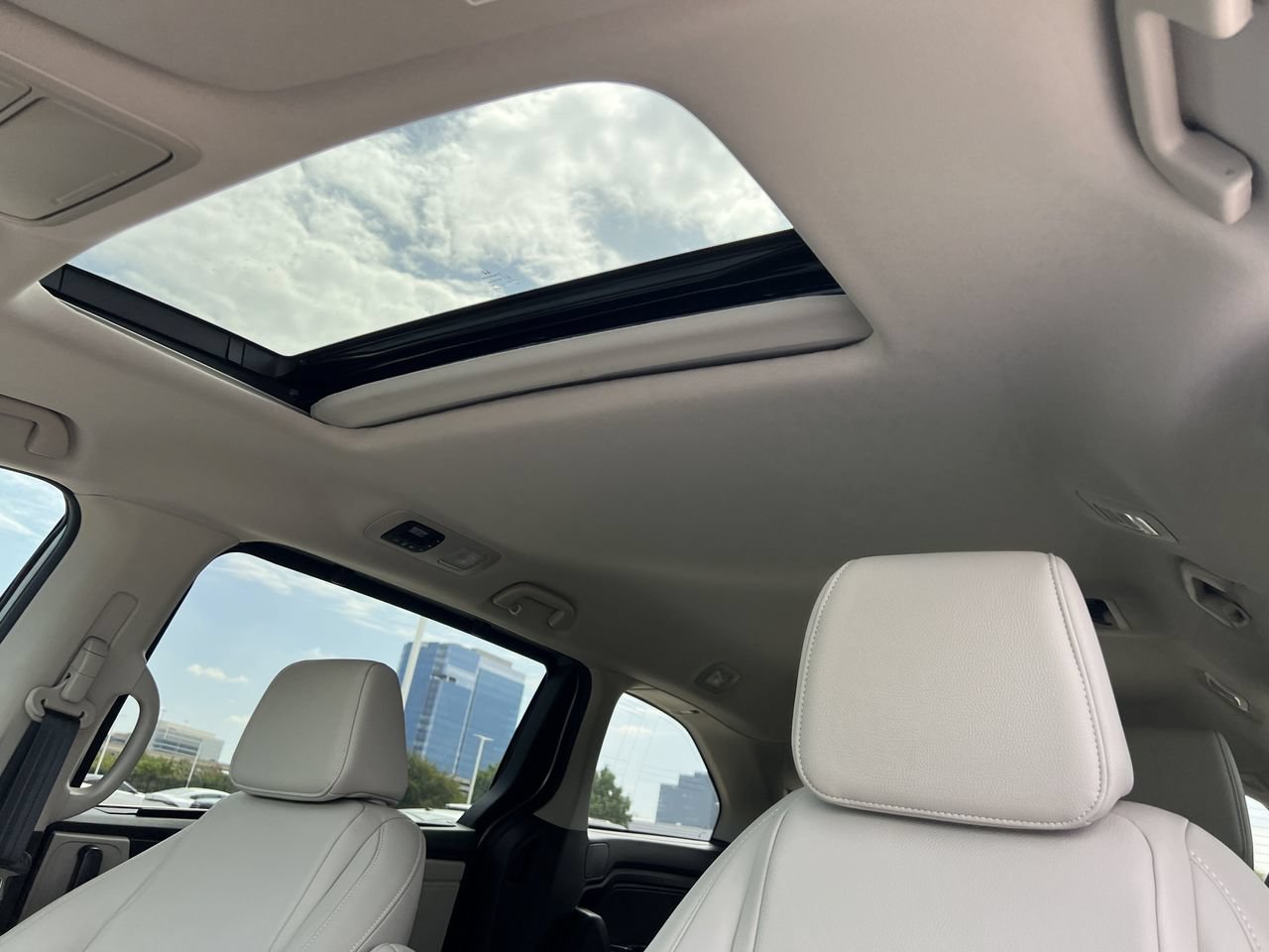 Used 2026 Honda Odyssey EX-L image 9