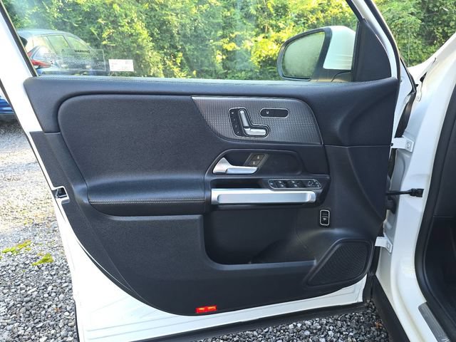 Used 2022 Mercedes-Benz GLB 250 image 21