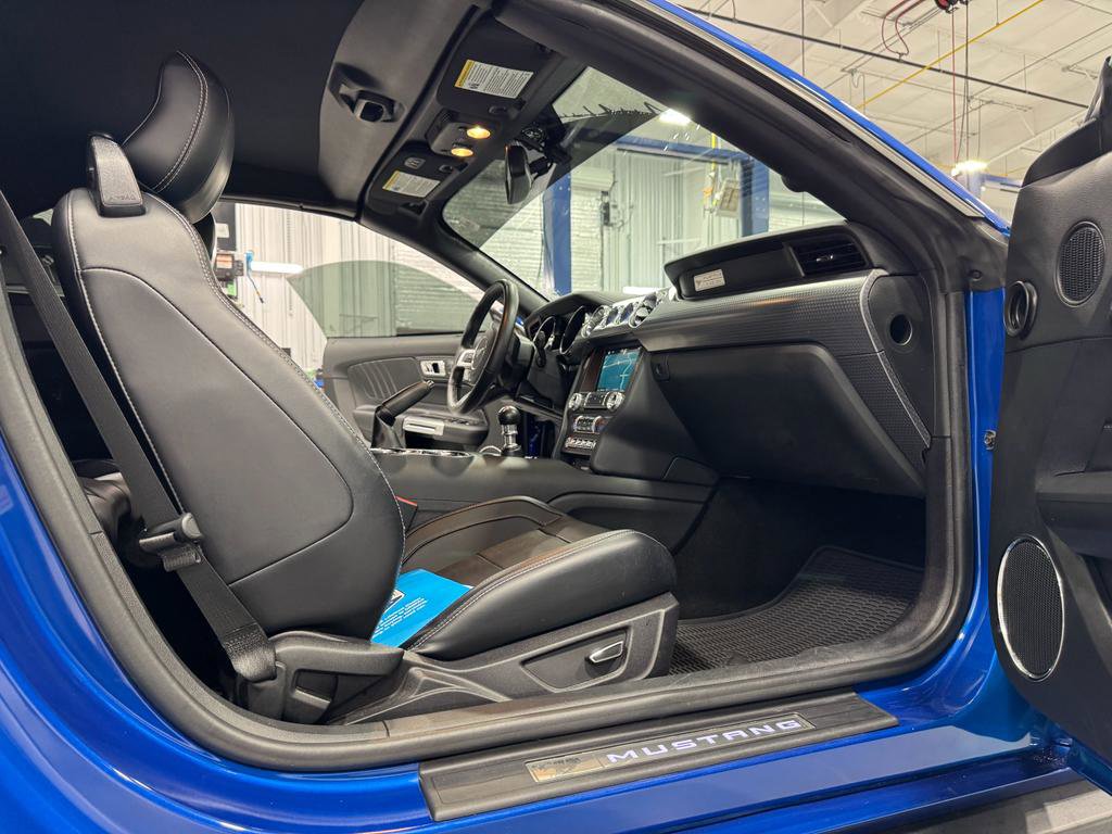 Used 2017 Ford Mustang GT Premium w/ GT Performance Package image 6