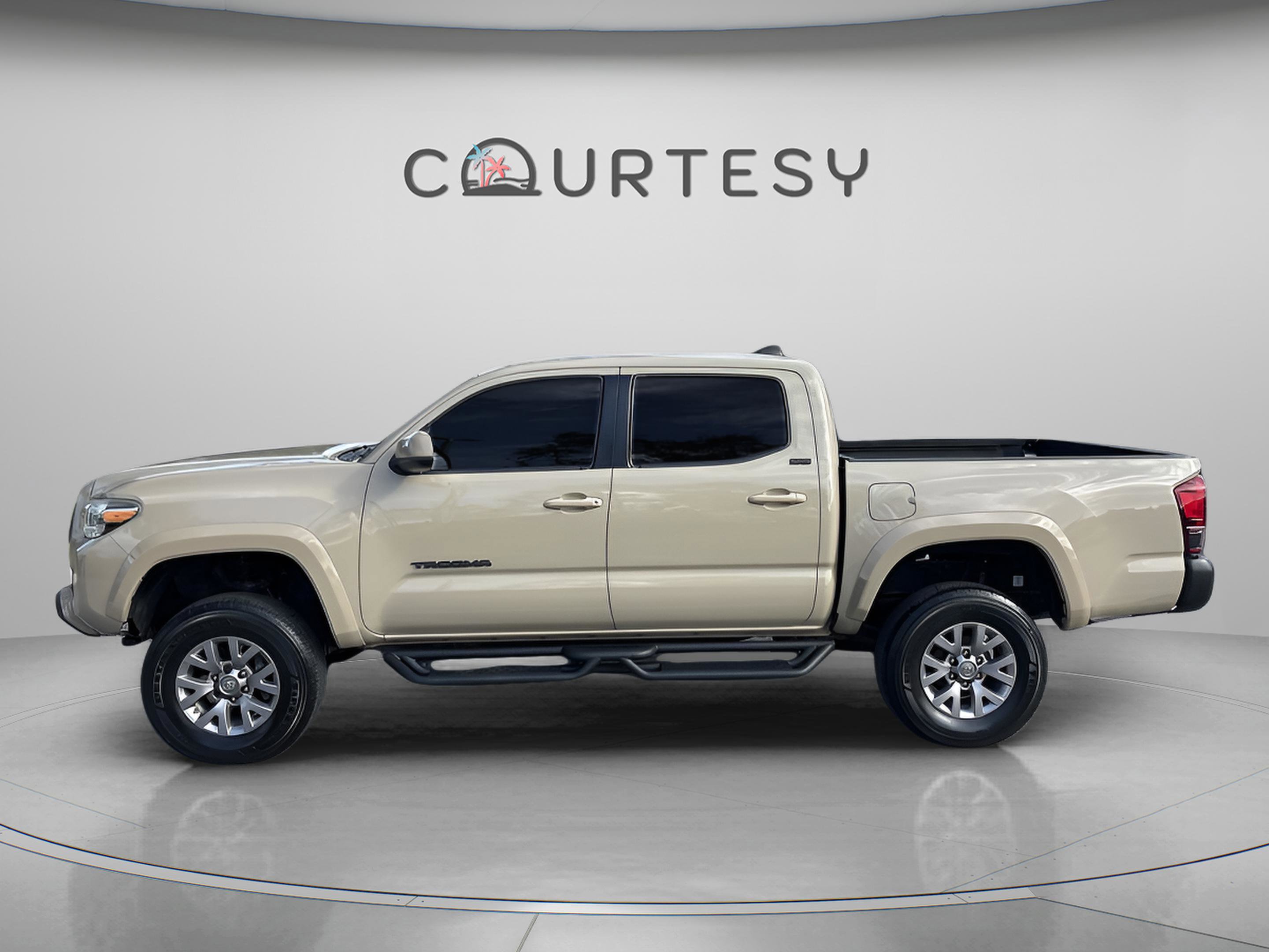Used 2019 Toyota Tacoma SR5 image 4